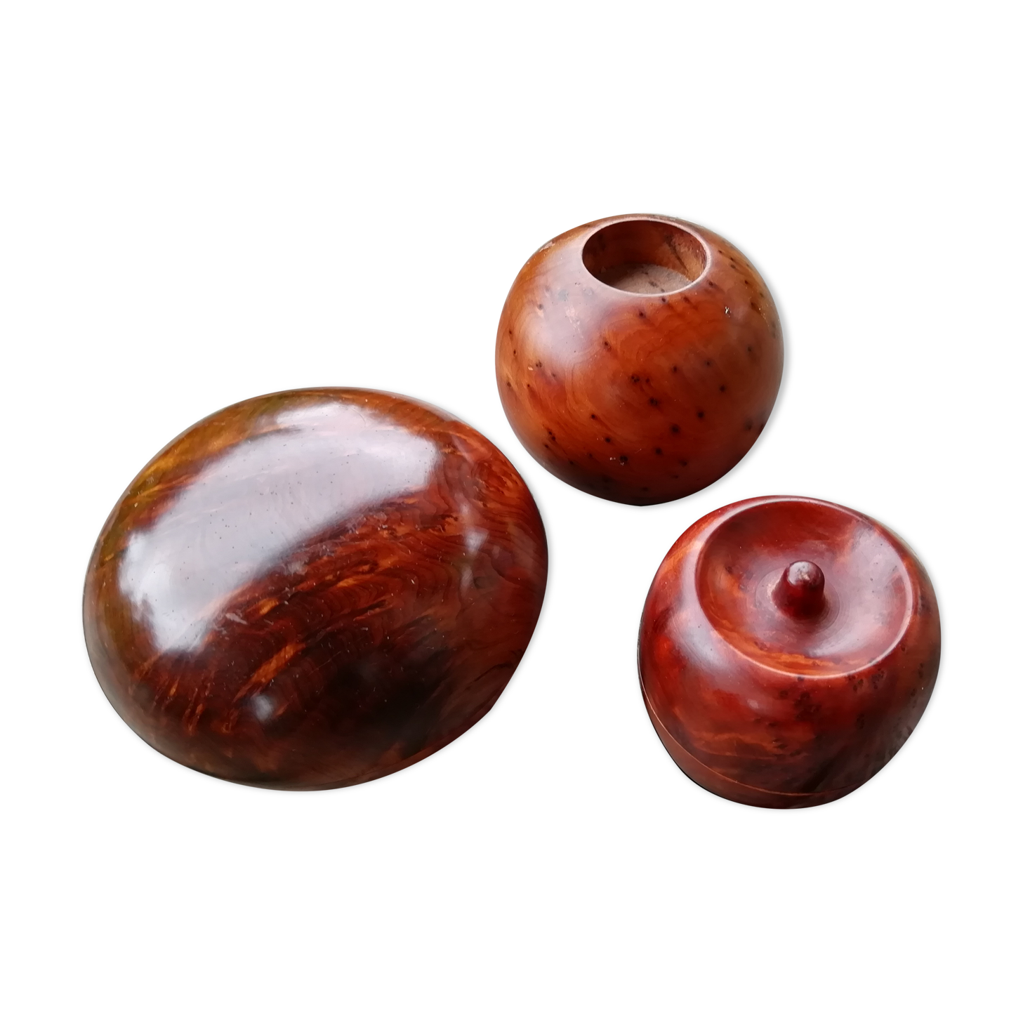 Lot d'objets en thuya