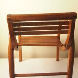Chaise moderniste en bois