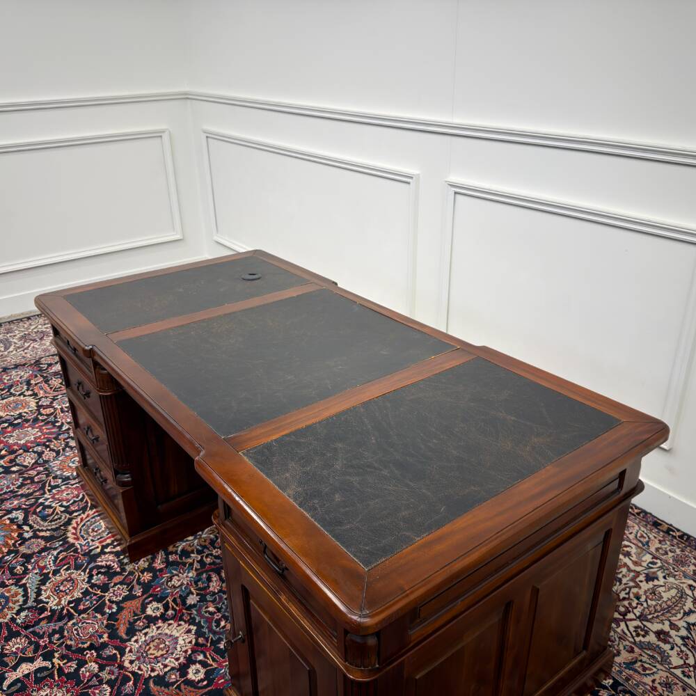 Classic English Desk Partnerdesk Black Leather