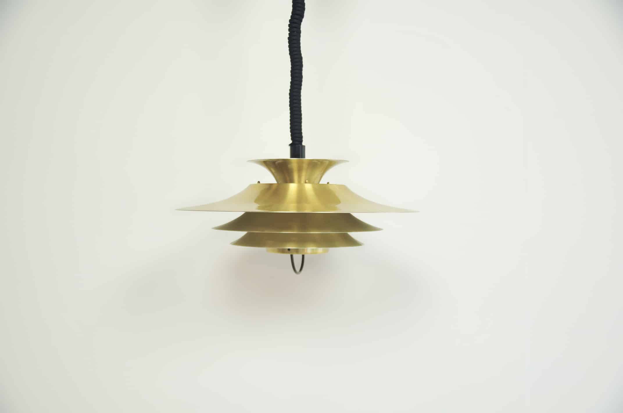 Lampe suspendue à pendentif en disques dorés Vitrika
