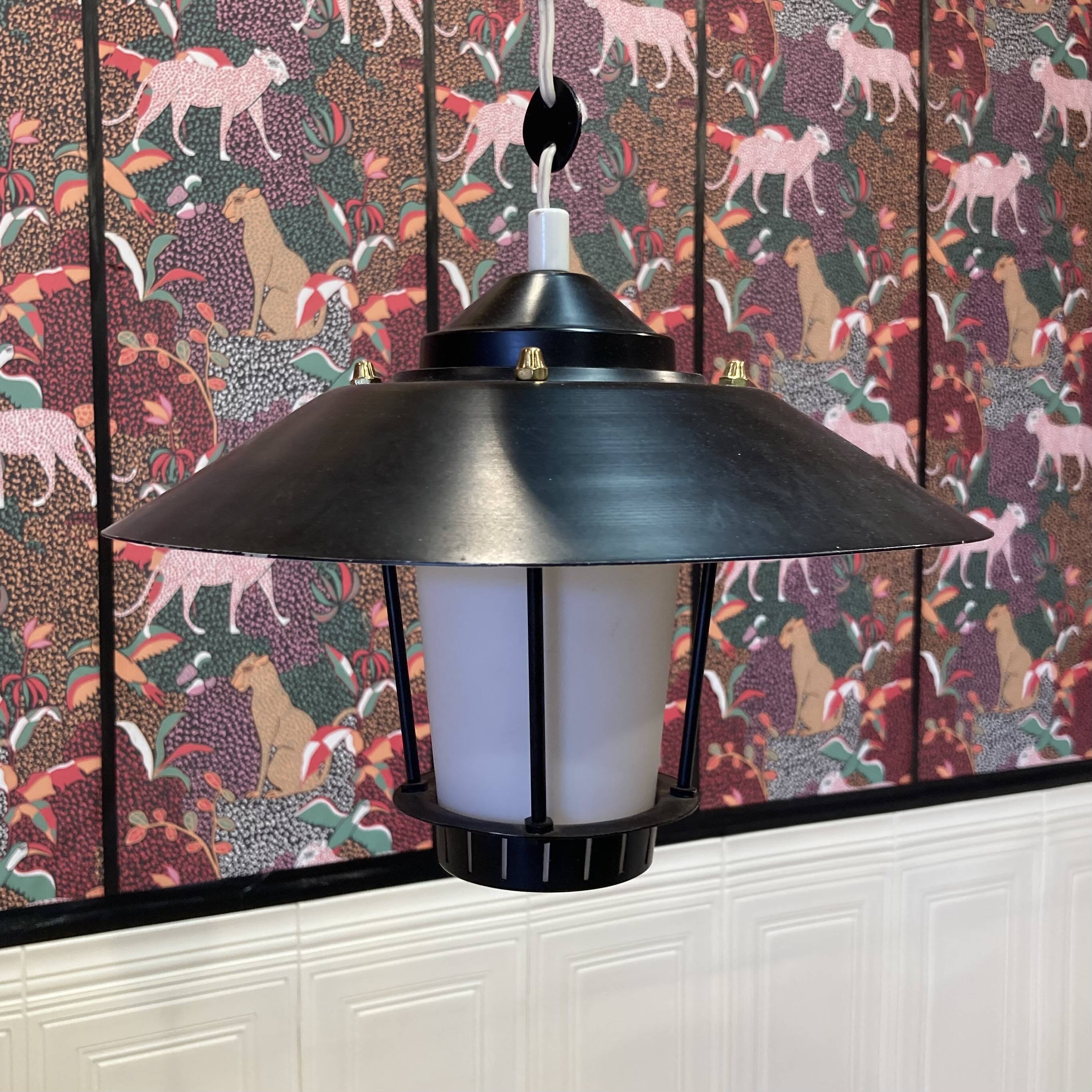 Suspension opaline and metal scandinavian design 1950.