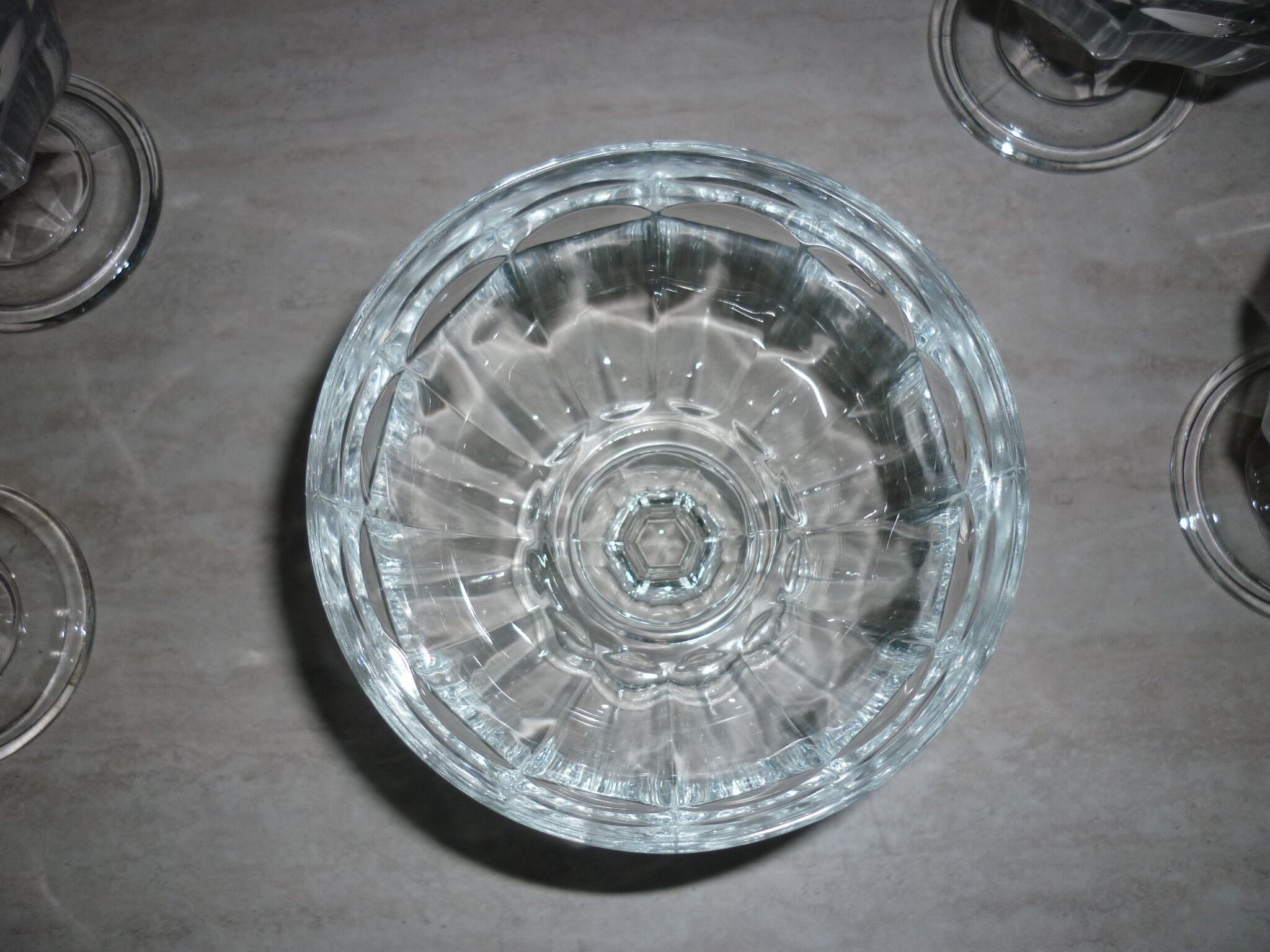 5 moulded glass standing cups for desserts