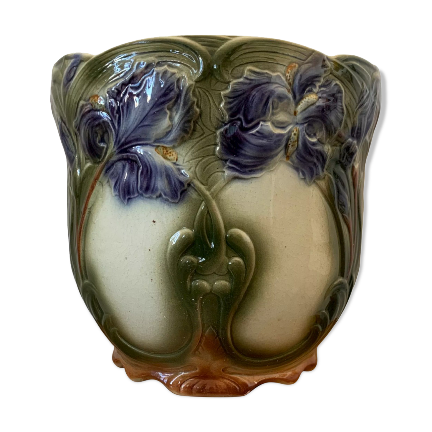 Digoin slip pot cache