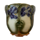 Digoin slip pot cache