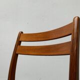 Set of chairs with a minimalist pattern, 1960s