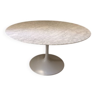 Table Tulip ronde en marbre