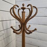Parrot coat rack in curved wood