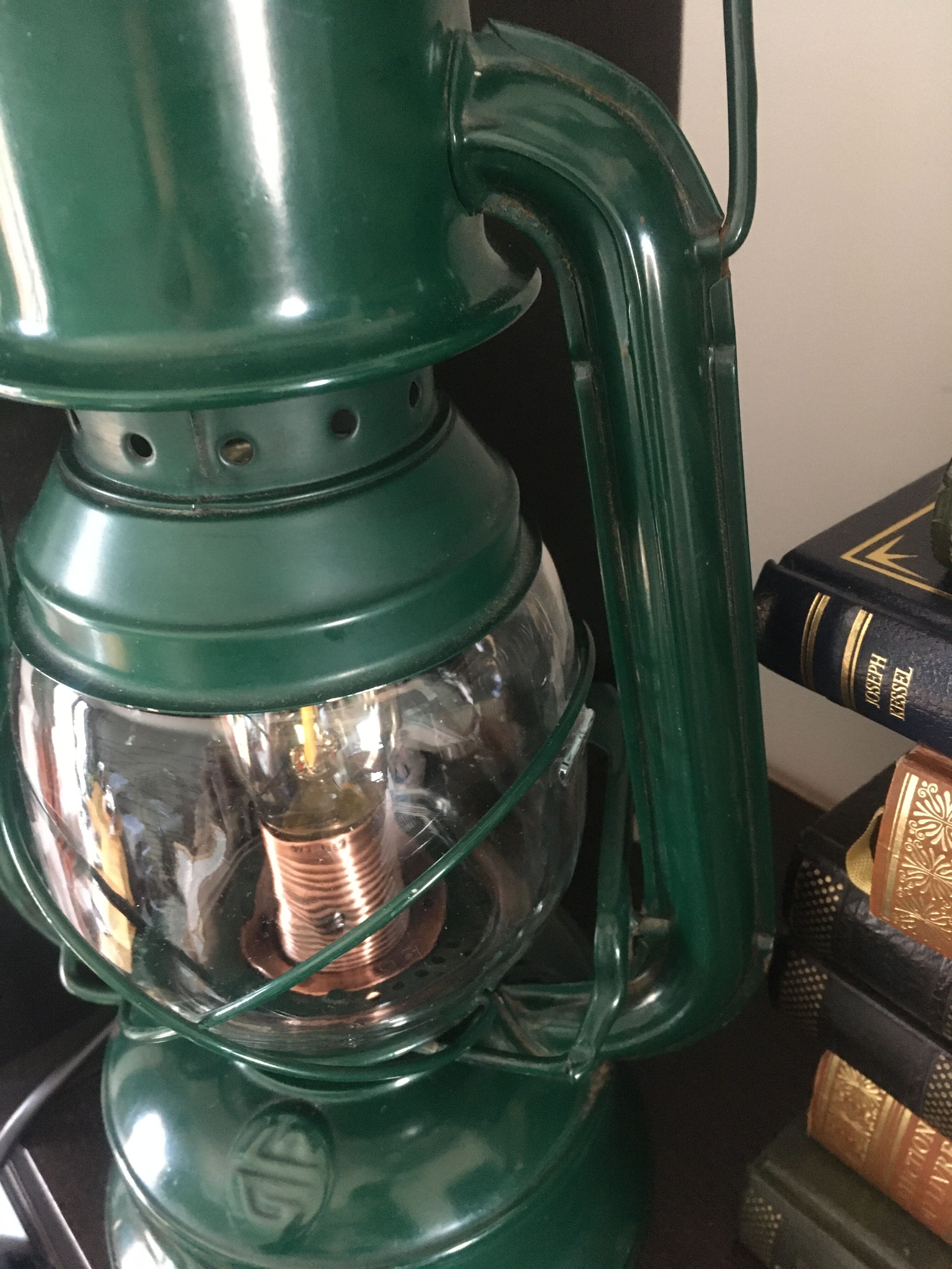 Green fir storm lamp