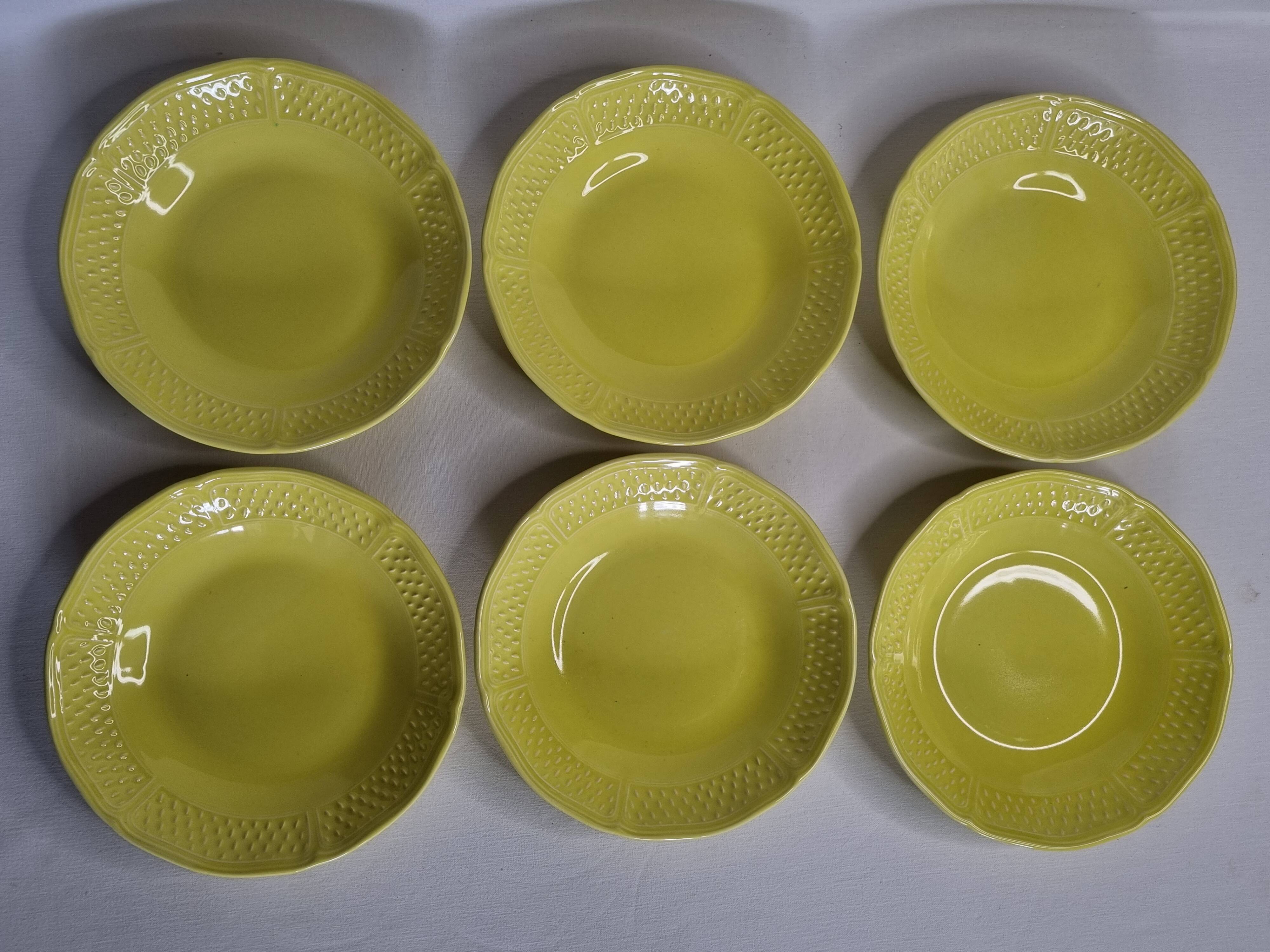 Set of six yellow soup plates with grains of rice, "Bon vivant", Gien, 21 cm