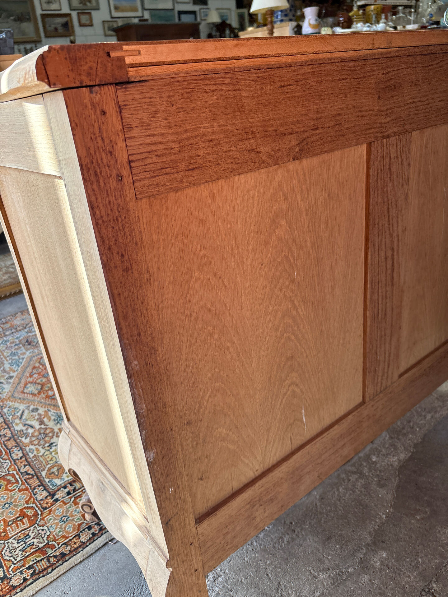 Raw oak chest of drawers in Louis XV style – 3 drawers