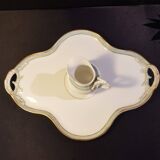 Set of 1 presentation tray and 1 saucepan