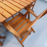 Vintage garden furniture set consisting of a table with extensions and 4 armchairs
