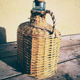 Wicker demijohn