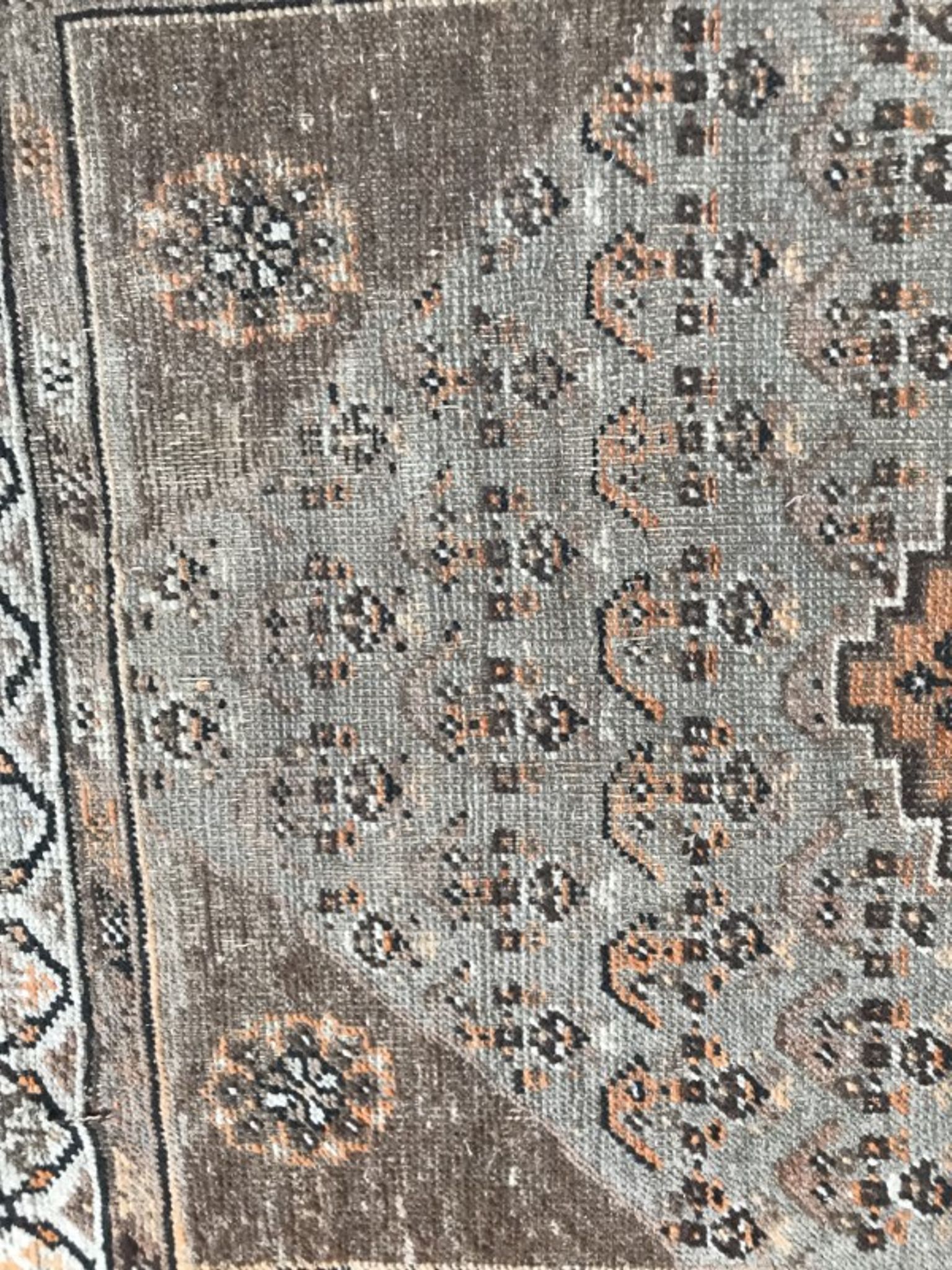 Former carpet persian north western done hand 100 x 162 cm