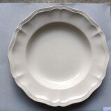 Set of 11 hollow plates of Sarreguemines, ivory color