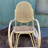 Rocking chair en cannage et rotin