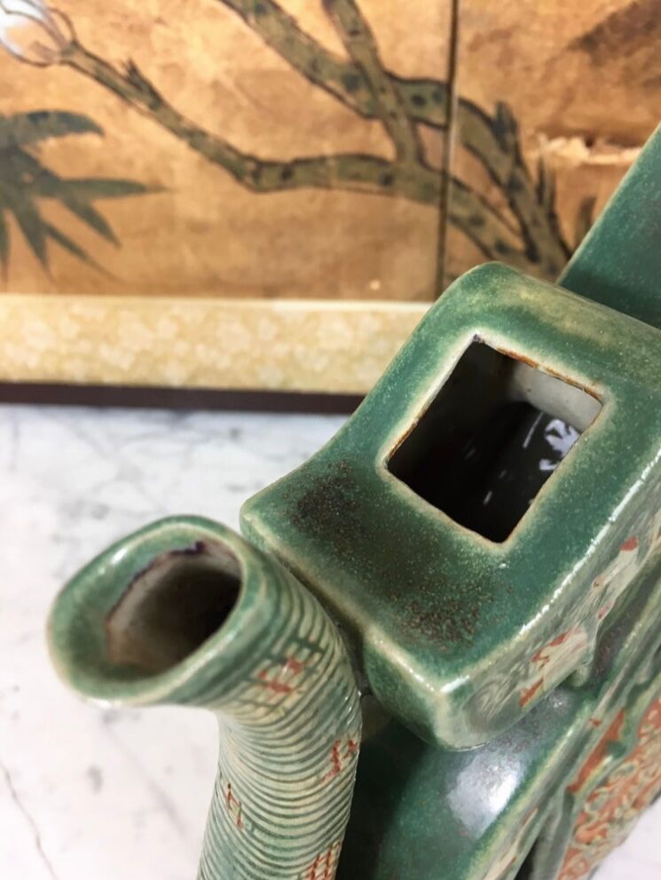 Alcohol vase, porcelain, Kangxi style, Green family, circa 1900