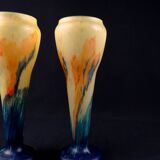 Paire de vase Art Déco en verre multicouche effet marmoréen abstrait coloré