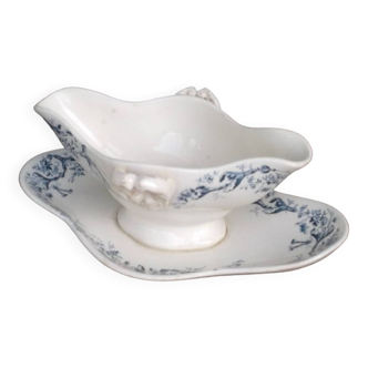 Gien sauce boat