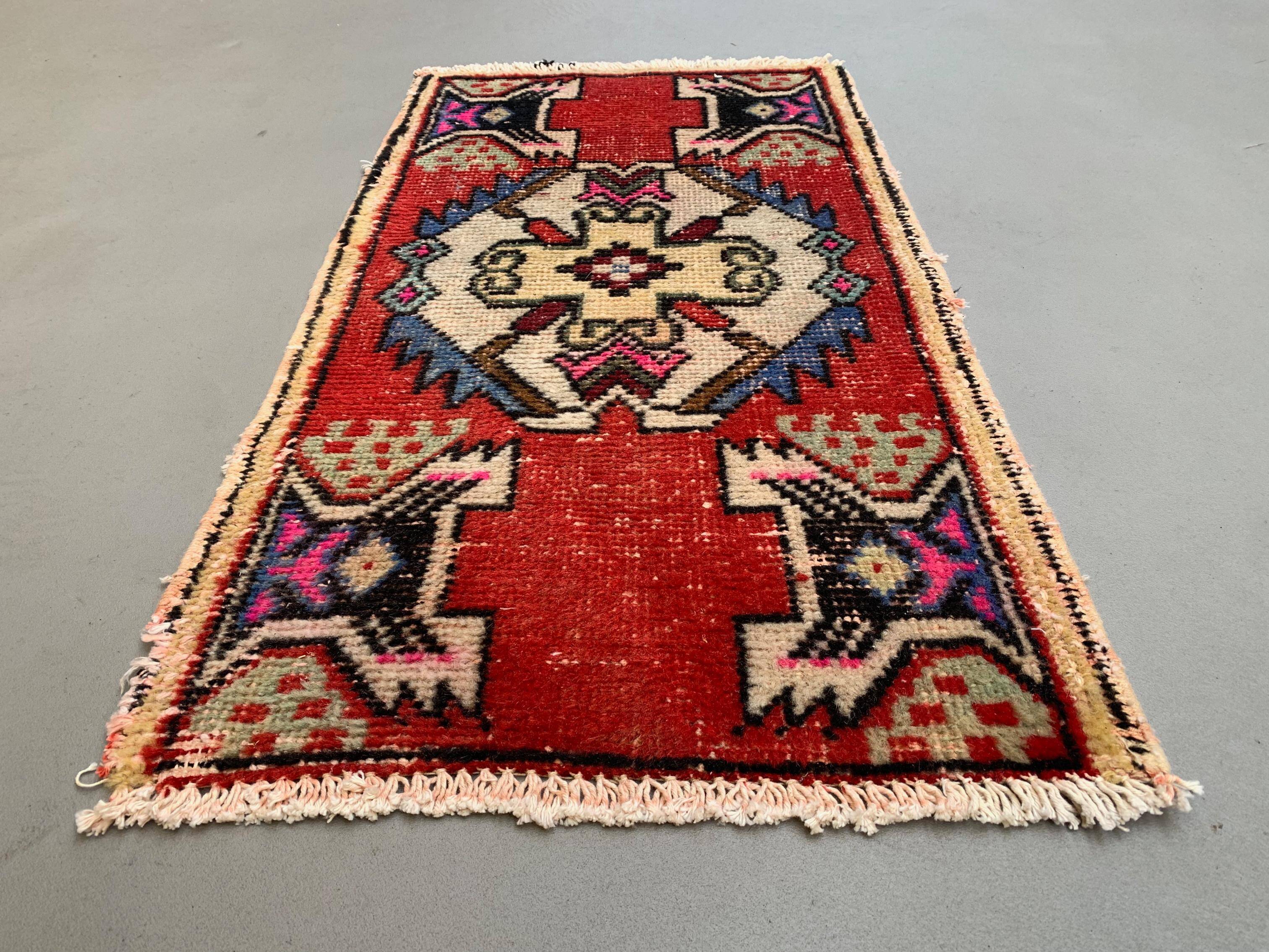 Small Vintage Turkish Rug 92x49 cm, Short Runner, Tribal, Shabby, Mini Carpet