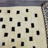 Handmade pure wool Moroccan rug, size 140 x 260 cm.