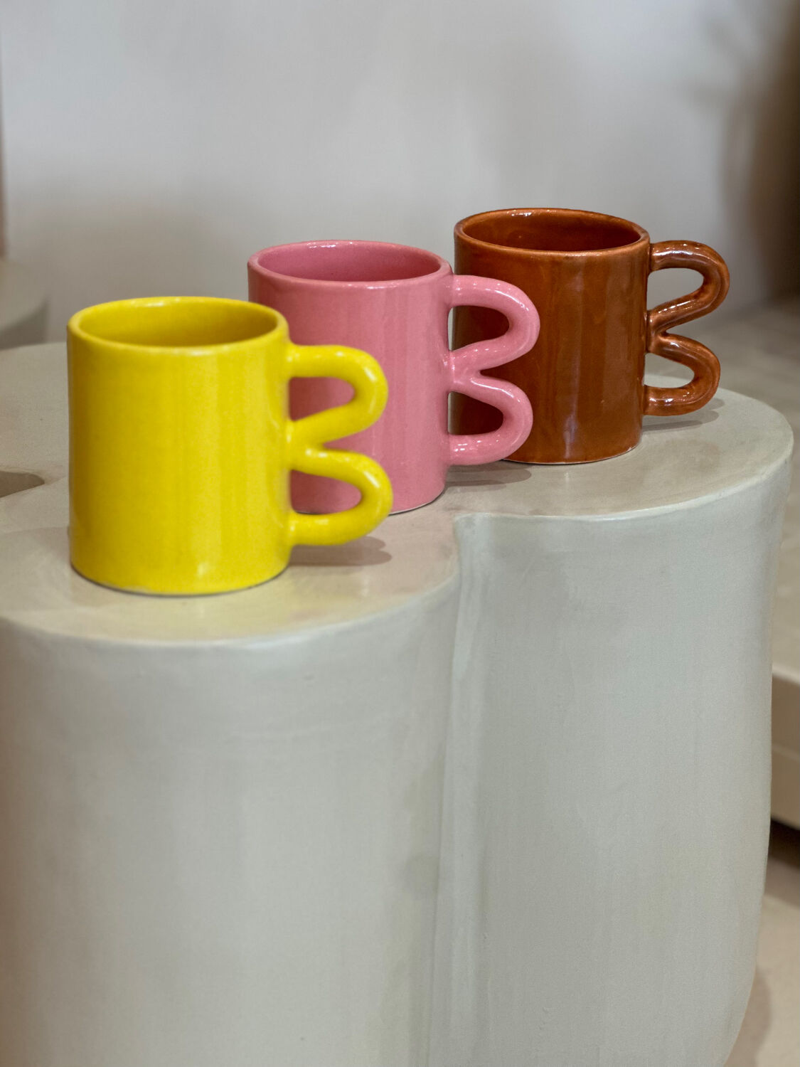 Mug cup ceramic handle graphic wave design colorful lemon yellow