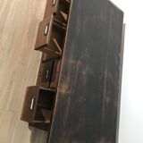 Professional furniture revisited in coffee table