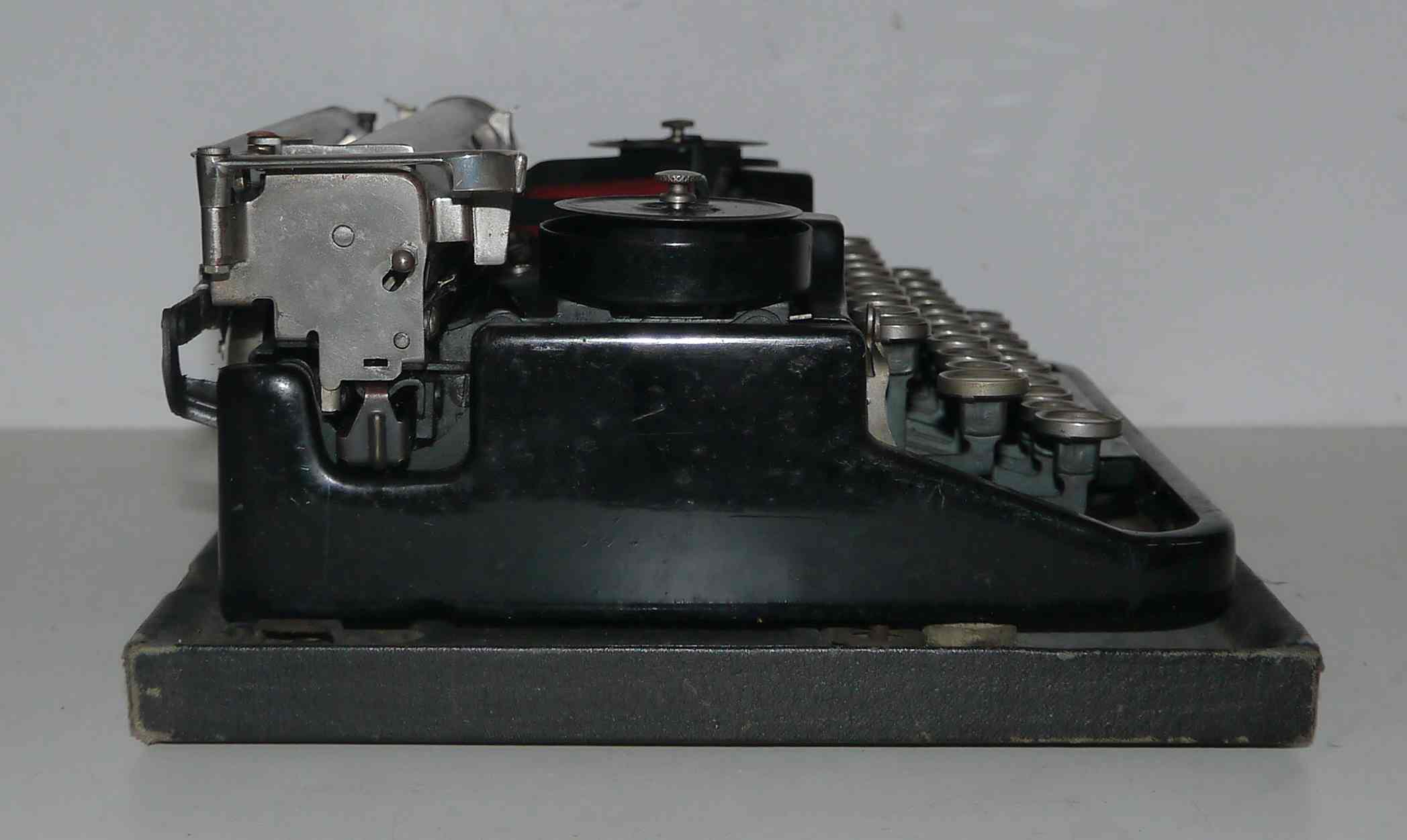 Underwood handheld typewriter