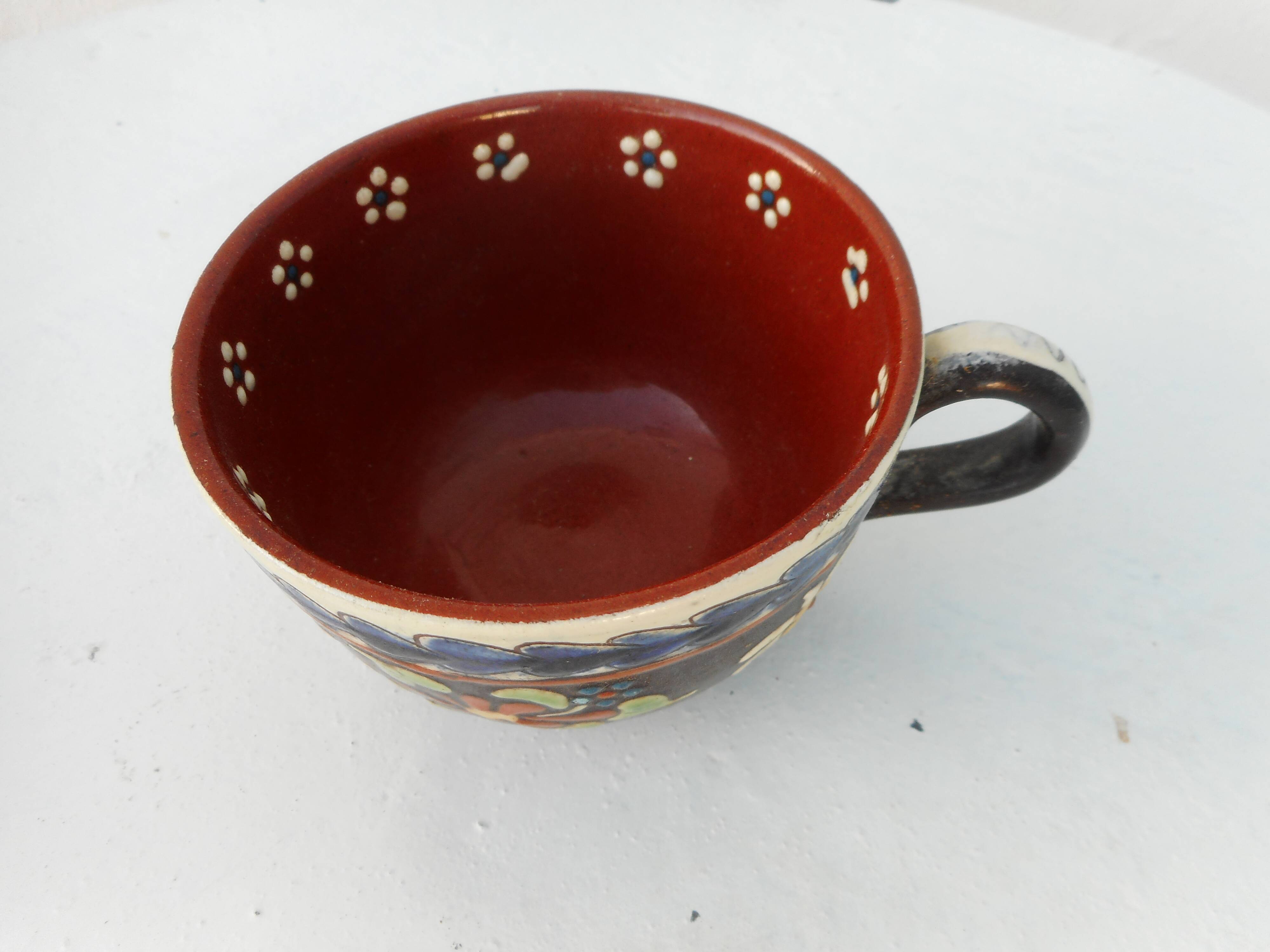 Ceramic cup and undercup