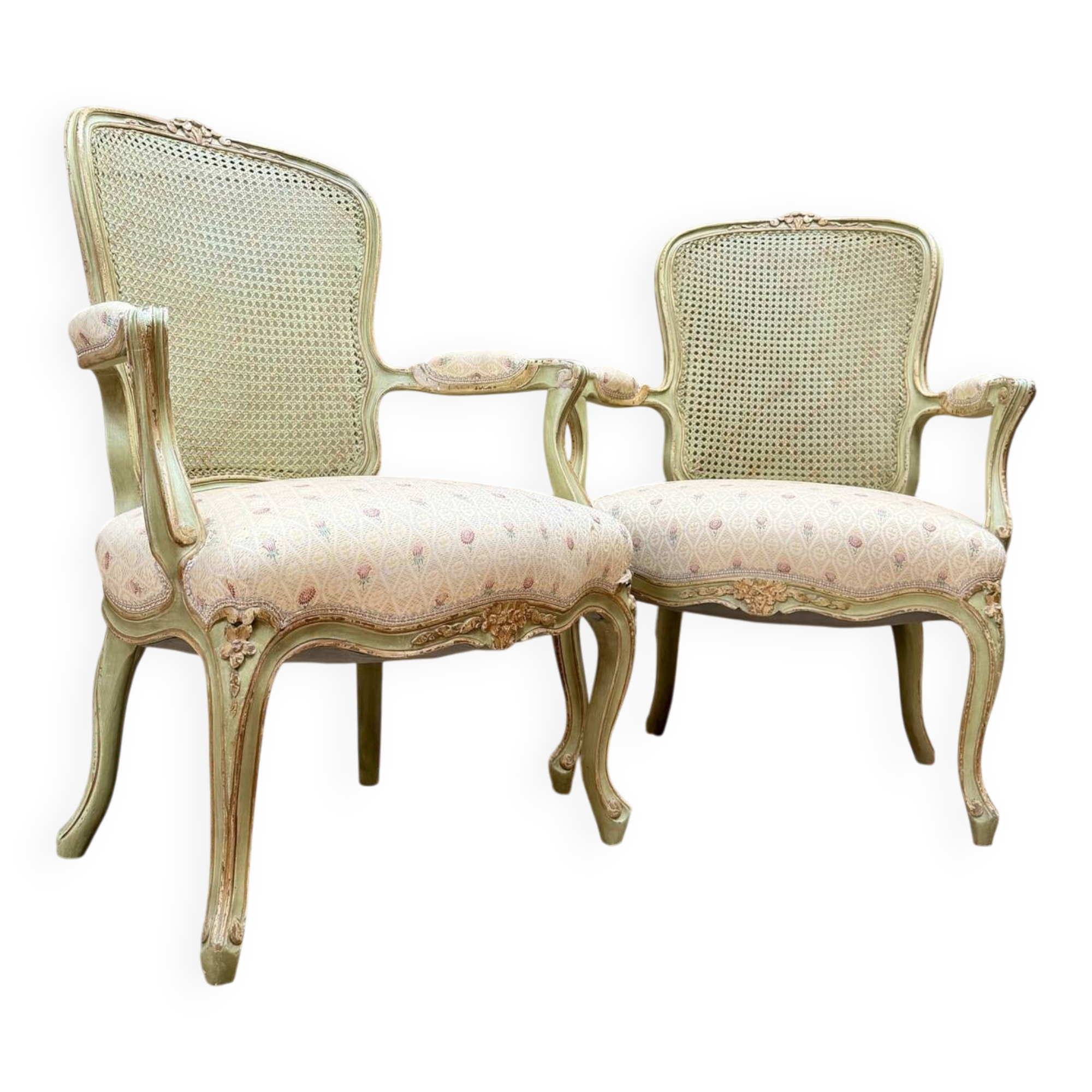 PAIRE DE FAUTEUILS EN BOIS LAQUÉ DE STYLE LOUIS XV XIX EME SIÈCLE  