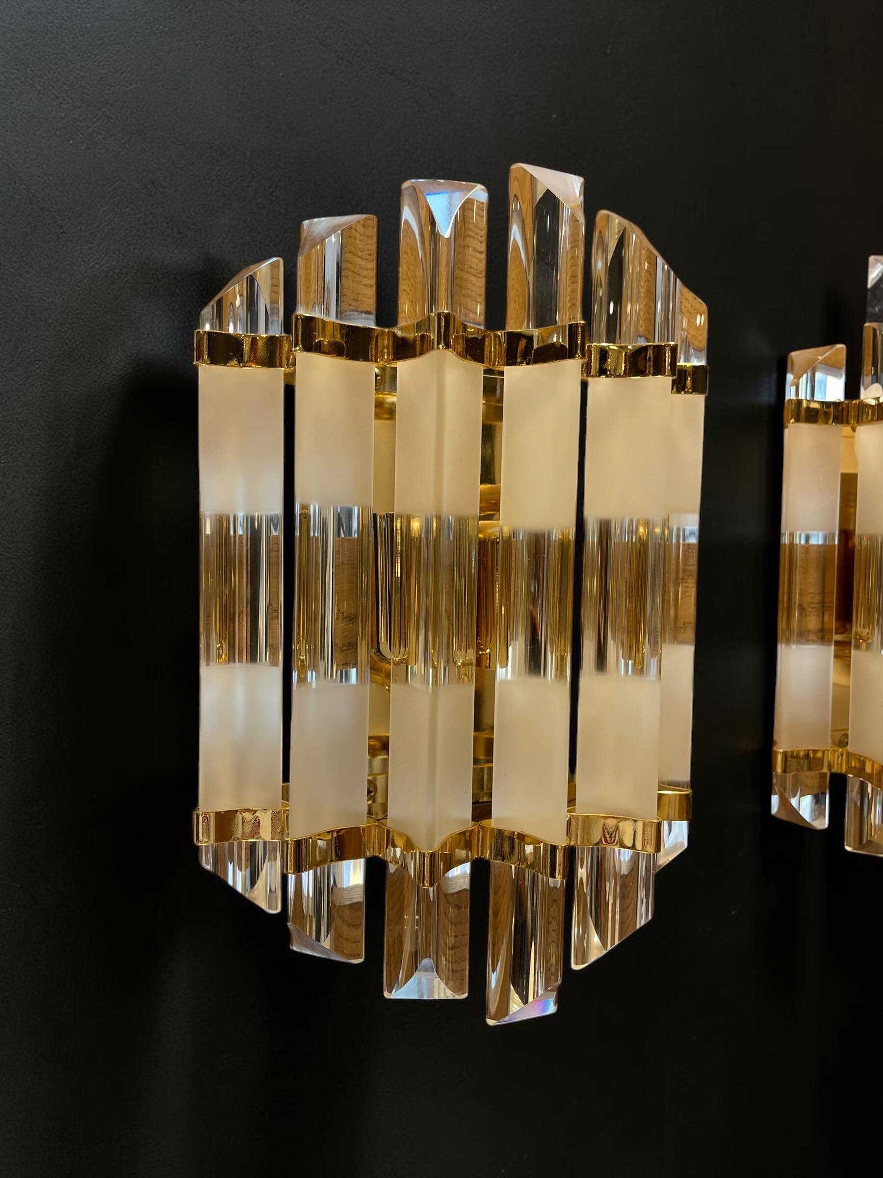 Pair of Venini wall lights 1980