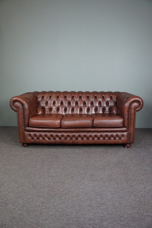 Chesterfield sofa 2.5 seats