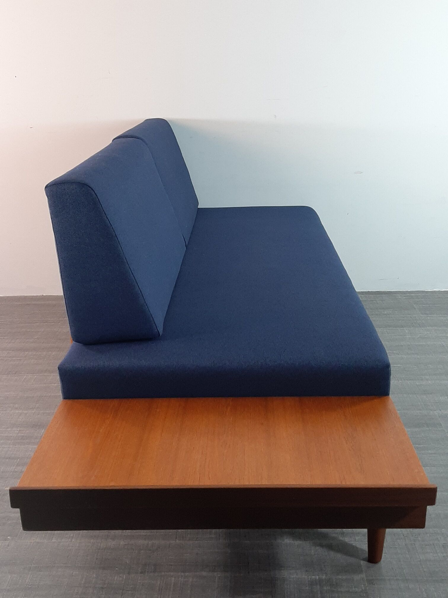 Norwegian daybed sofa in teak and blue fabric "svanette" by Ingma Relling, 1960s