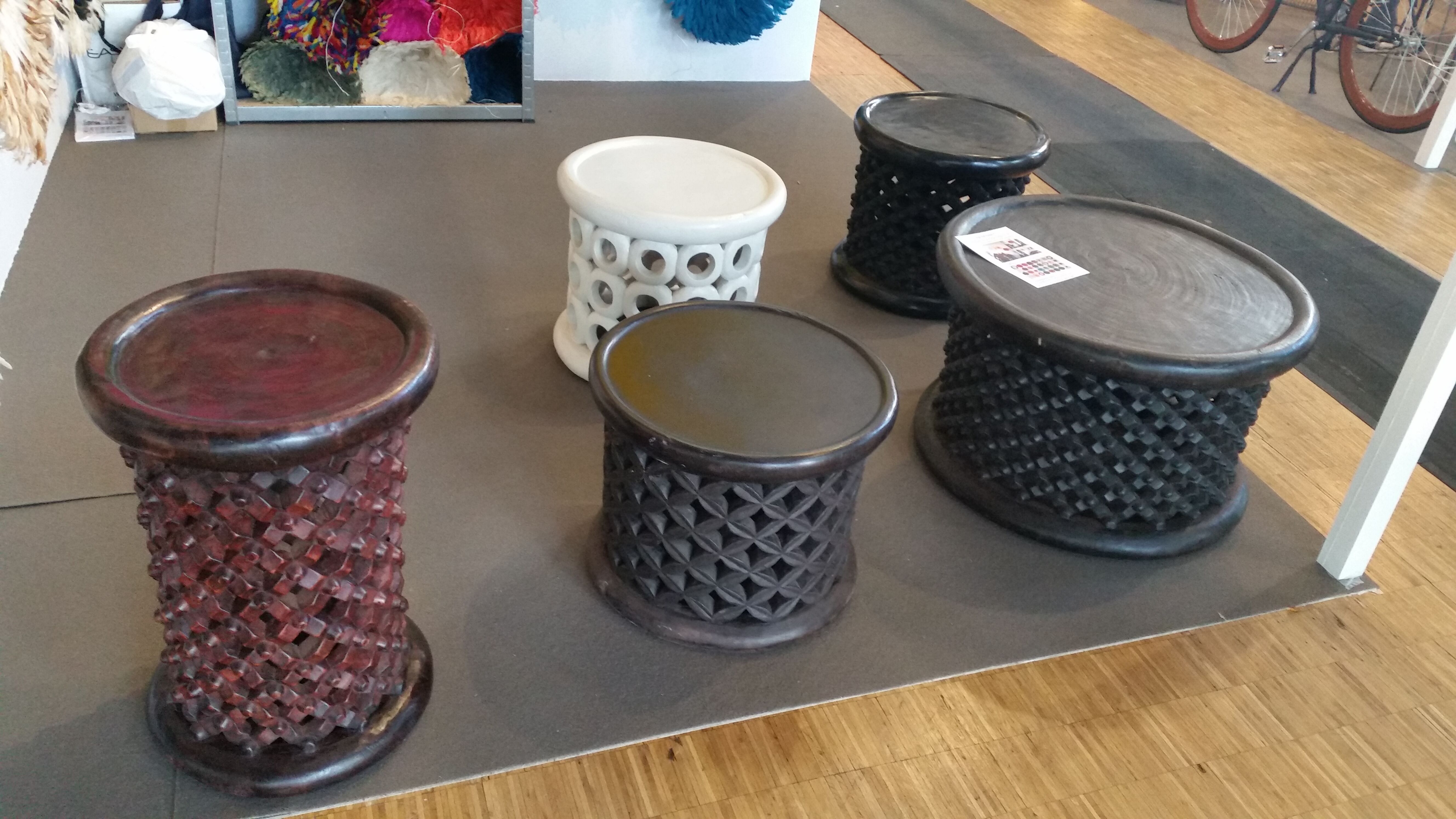 Stool table low Bamiléké