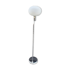 lampadaire pied en métal