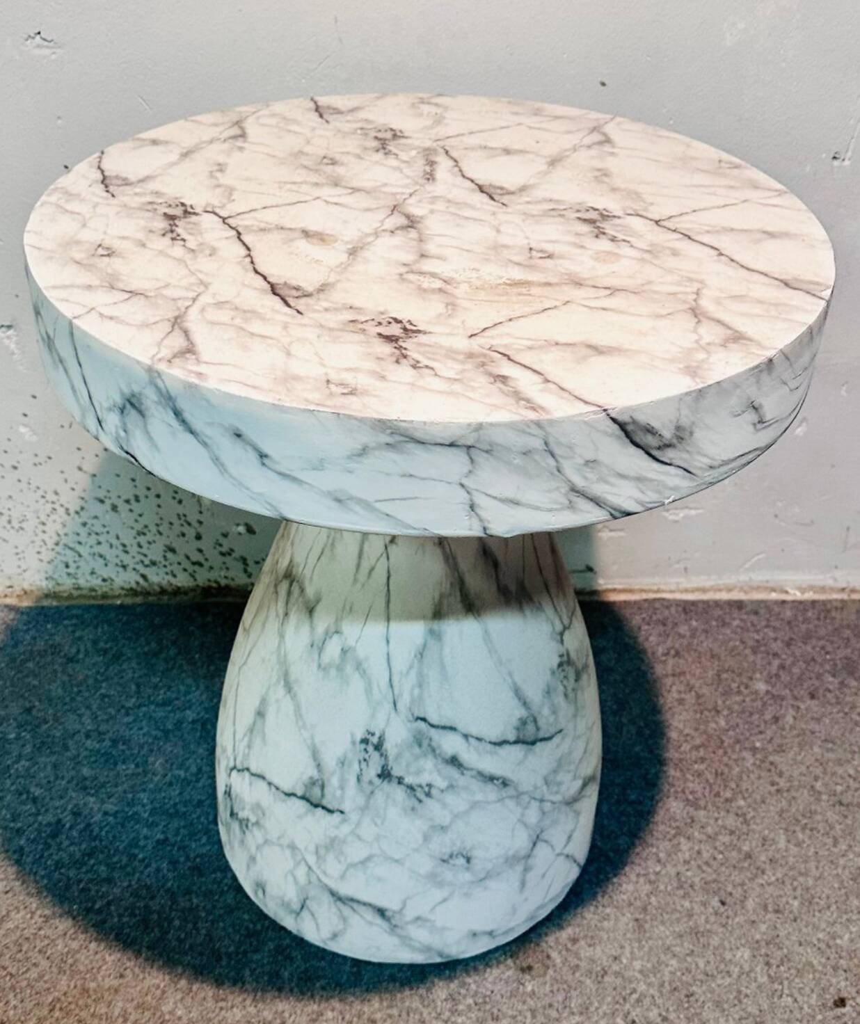 Tavolino in Ceramica Resinata Simil Marmo