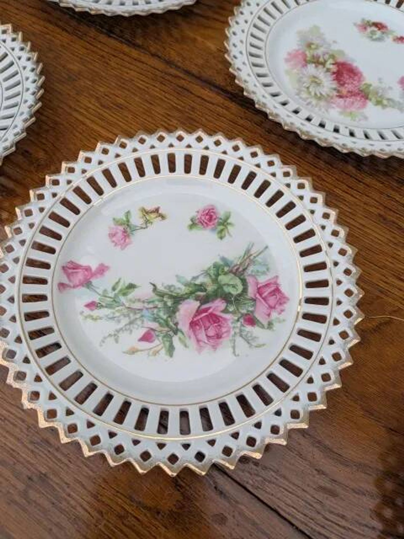 Dessert plates