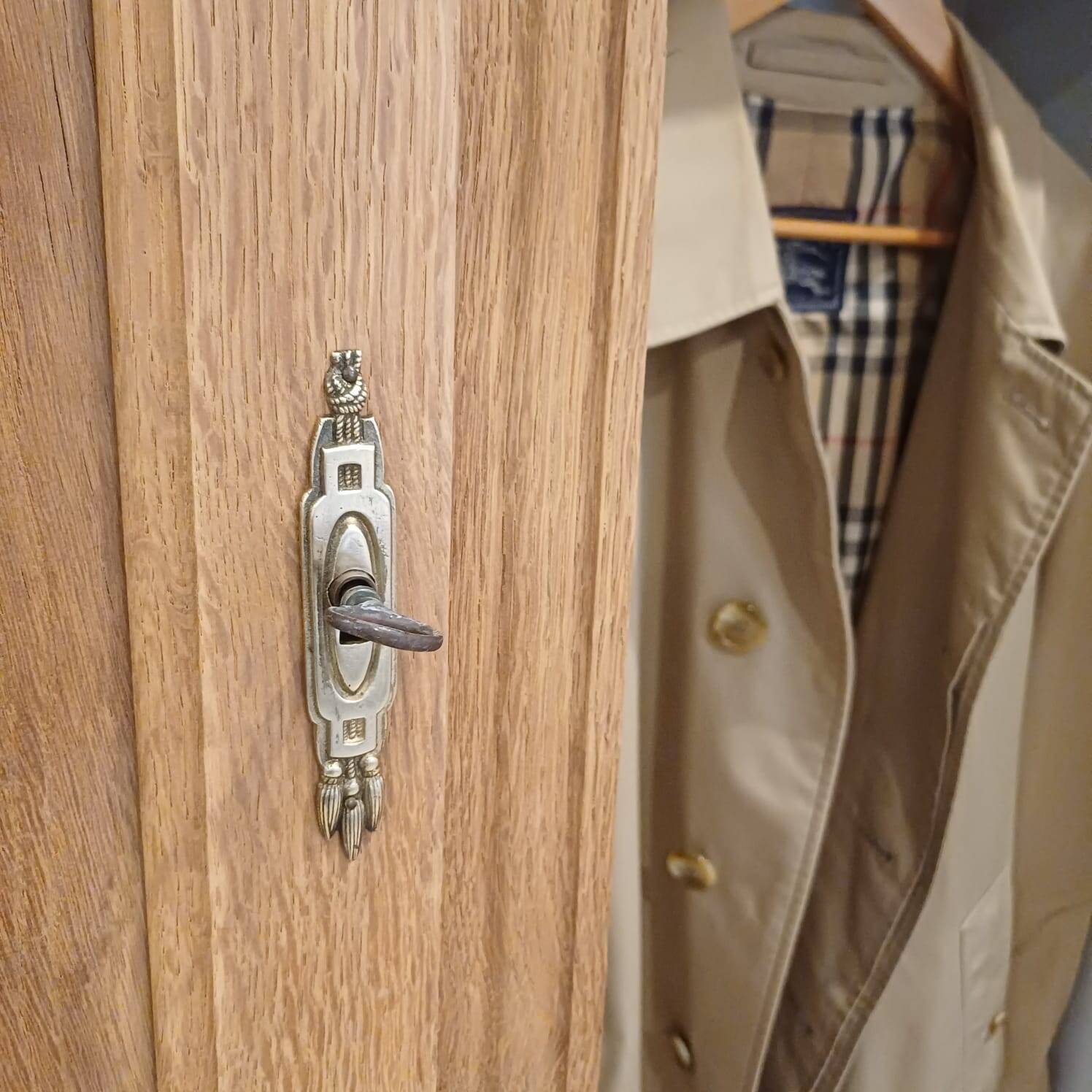 Armoire parisienne 1924