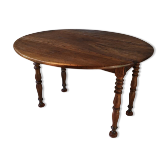 Round solid wood table 4 legs