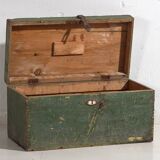 Coffre en bois massif vert, c.1920