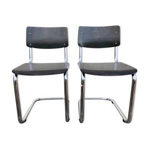 Paire de chaises Ahrend modele
