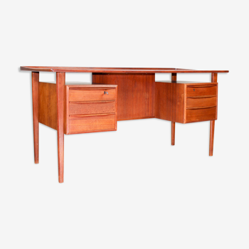 Desk in teak by Peter Løvig Nielsen, 1960