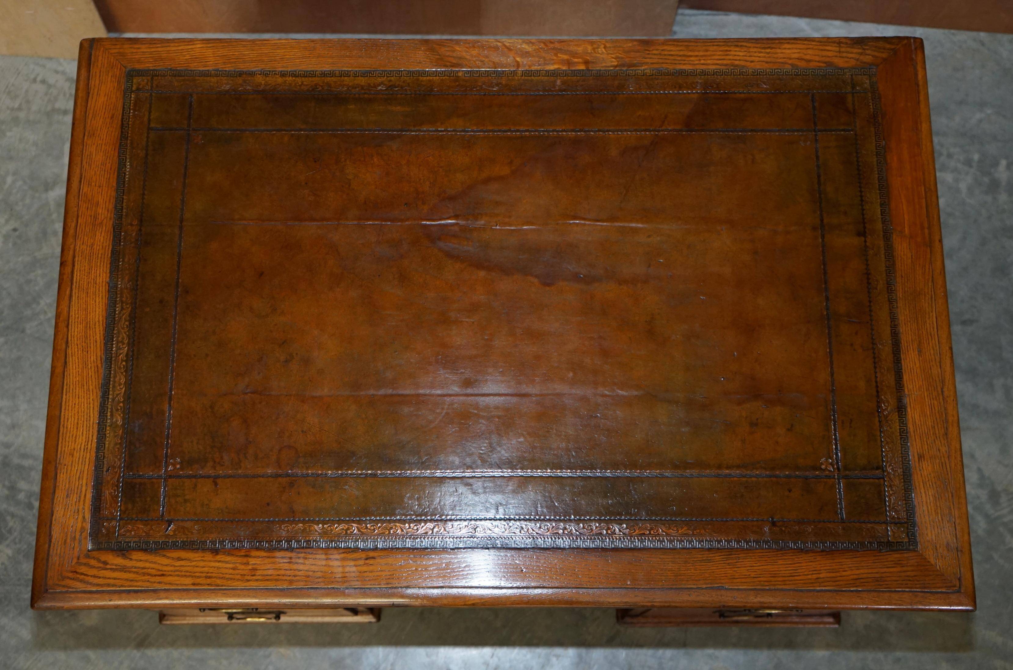 Georgian oak chest of drawers restored around 1800