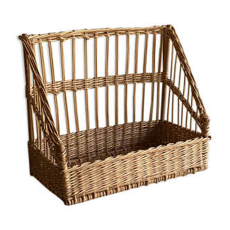 Bakery display basket
