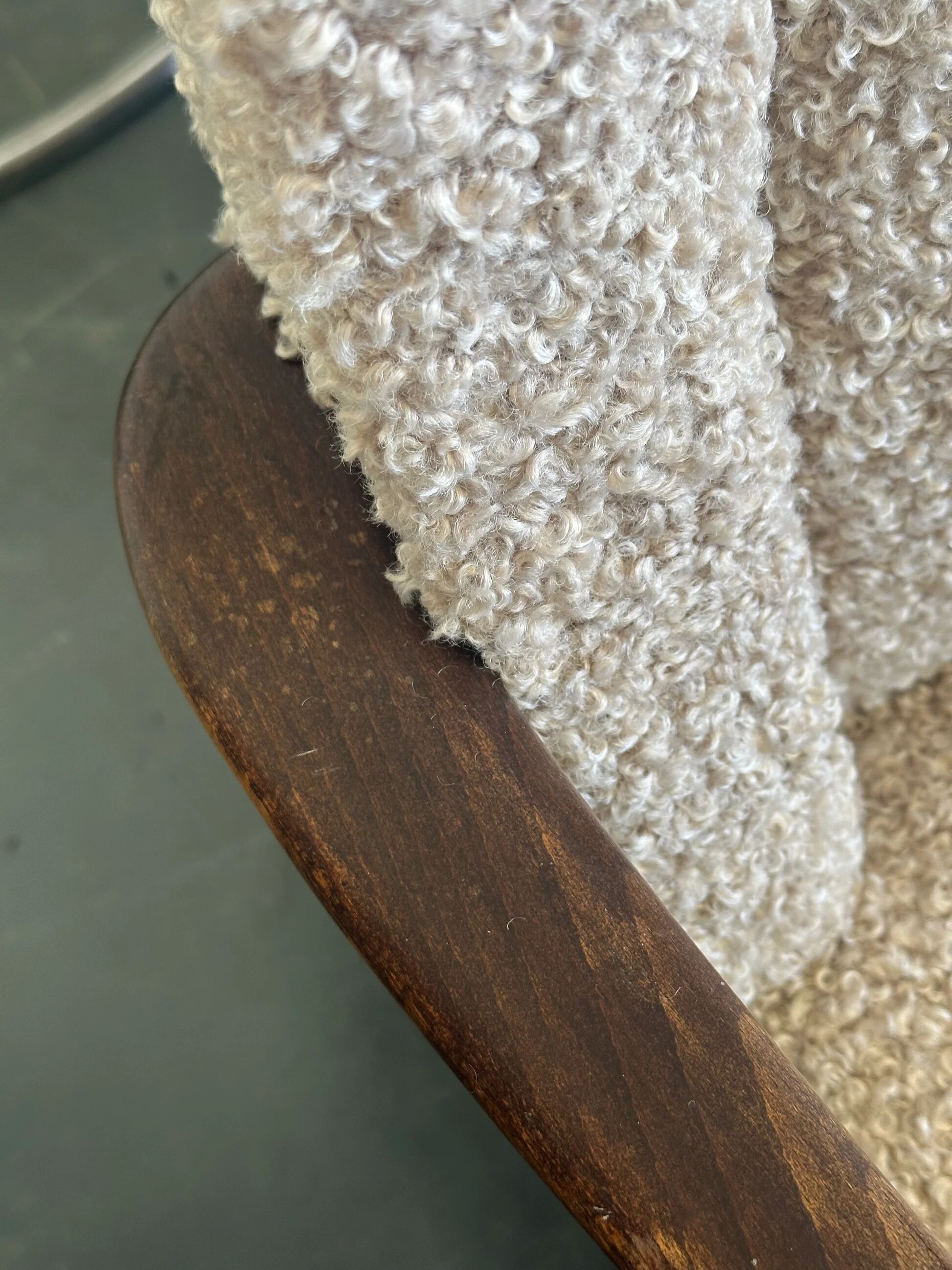 Melchiorre Bega armchair in beige bouclé