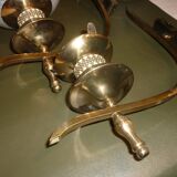 Paire d'appliques en laiton doré et boules de verre