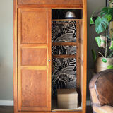 Armoire-penderie parisienne