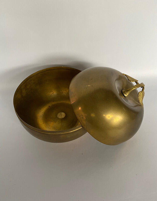Brass apple