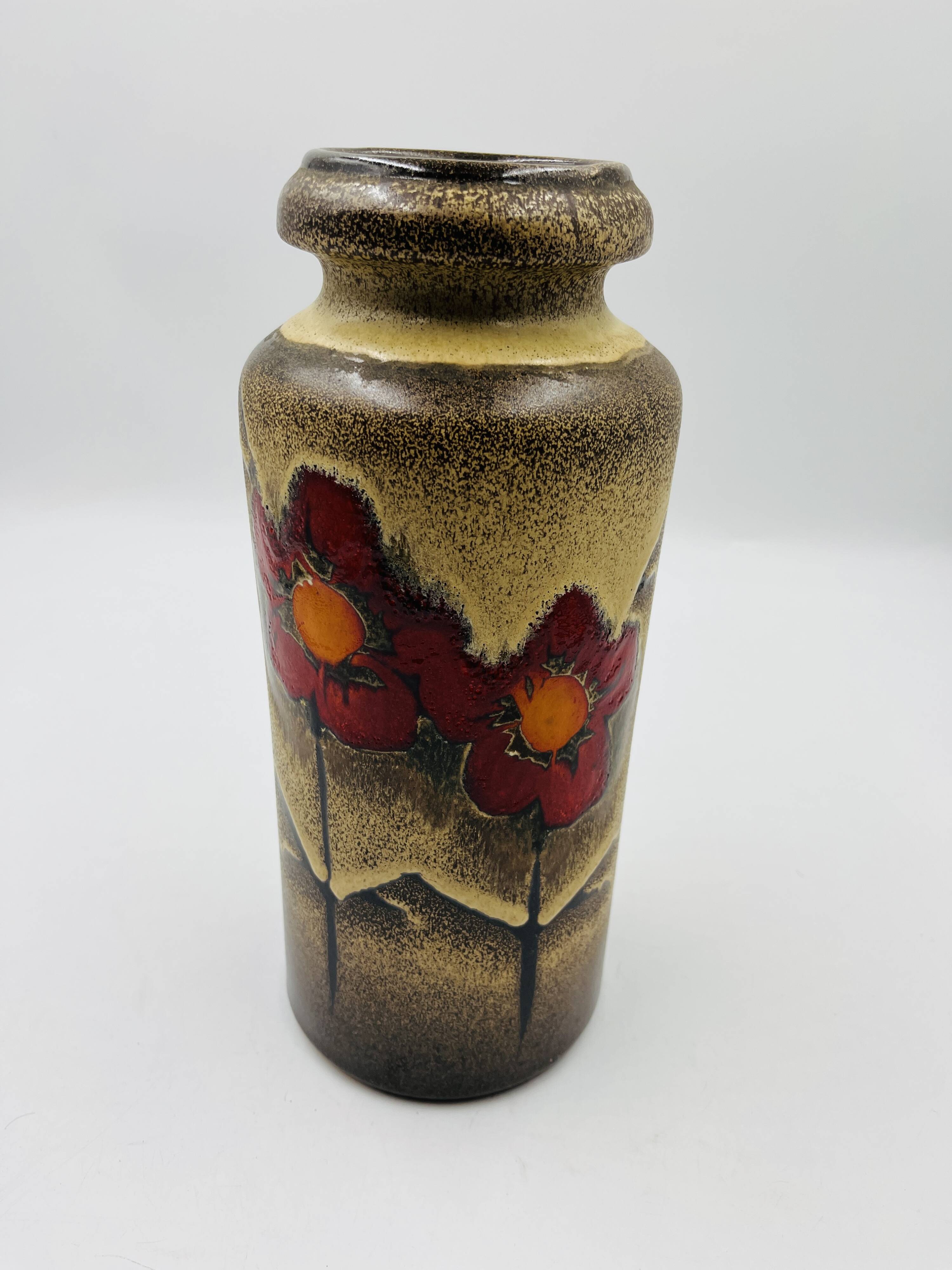 Scheurich vase shape 517 floral decoration by Heinz Siery