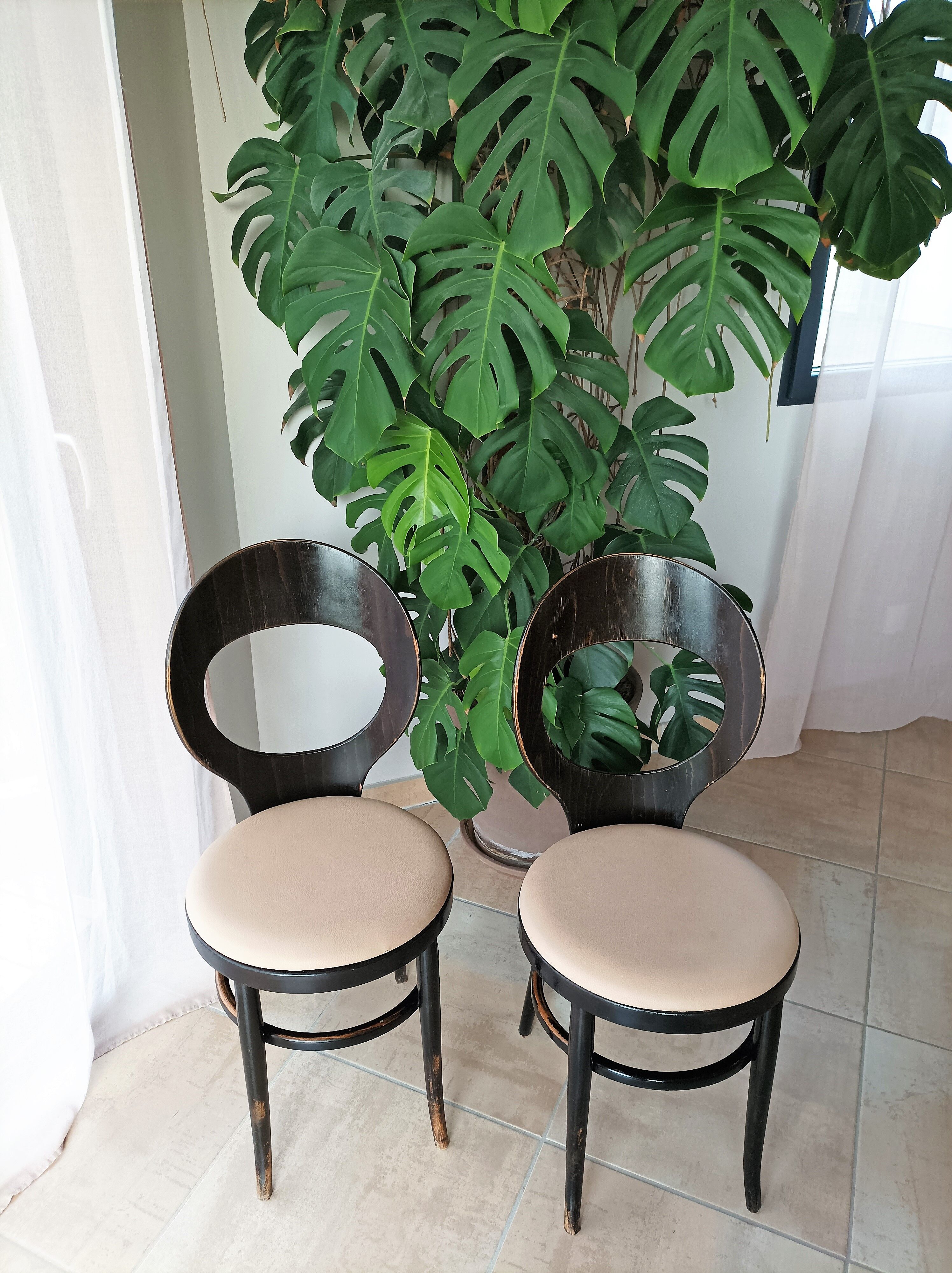 Set of 2 Baumann mouette bistro chairs